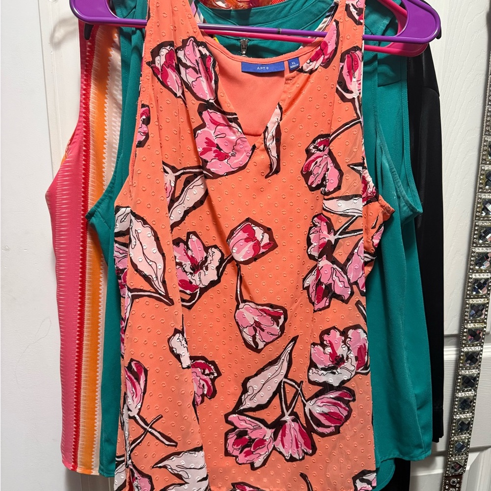 Women's Orange Floral Top